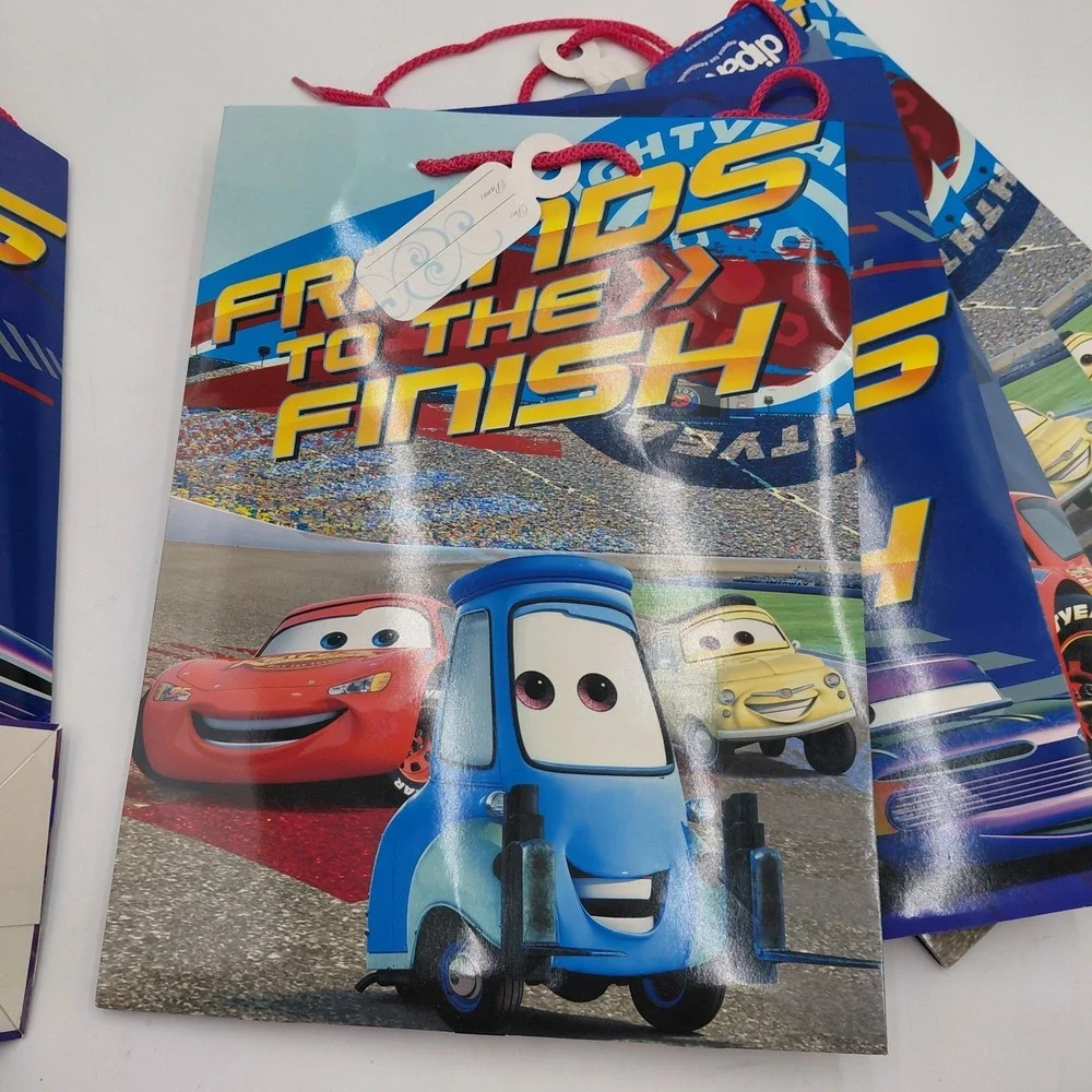 Disney PIXAR Cars 9 Present Giftbags NEW 14